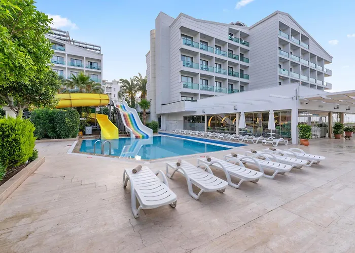 Falcon Hotel